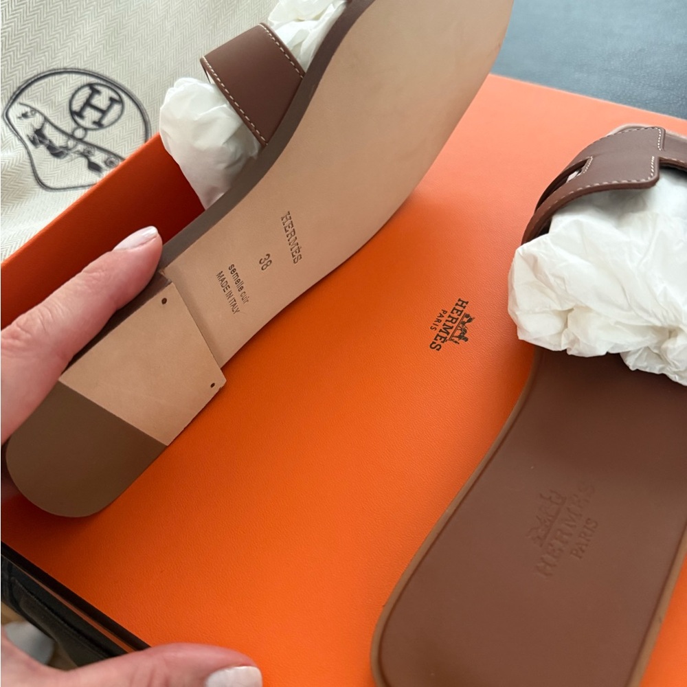 Brown Leather Sandals - authentic/ real- purchased at Hermes store - Picture 3 of 6